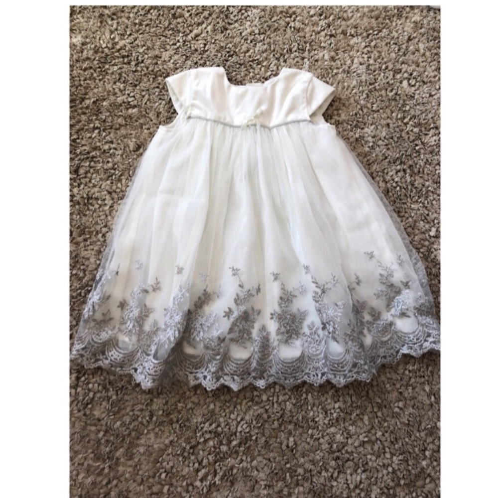 ☁️ NWOT Dress